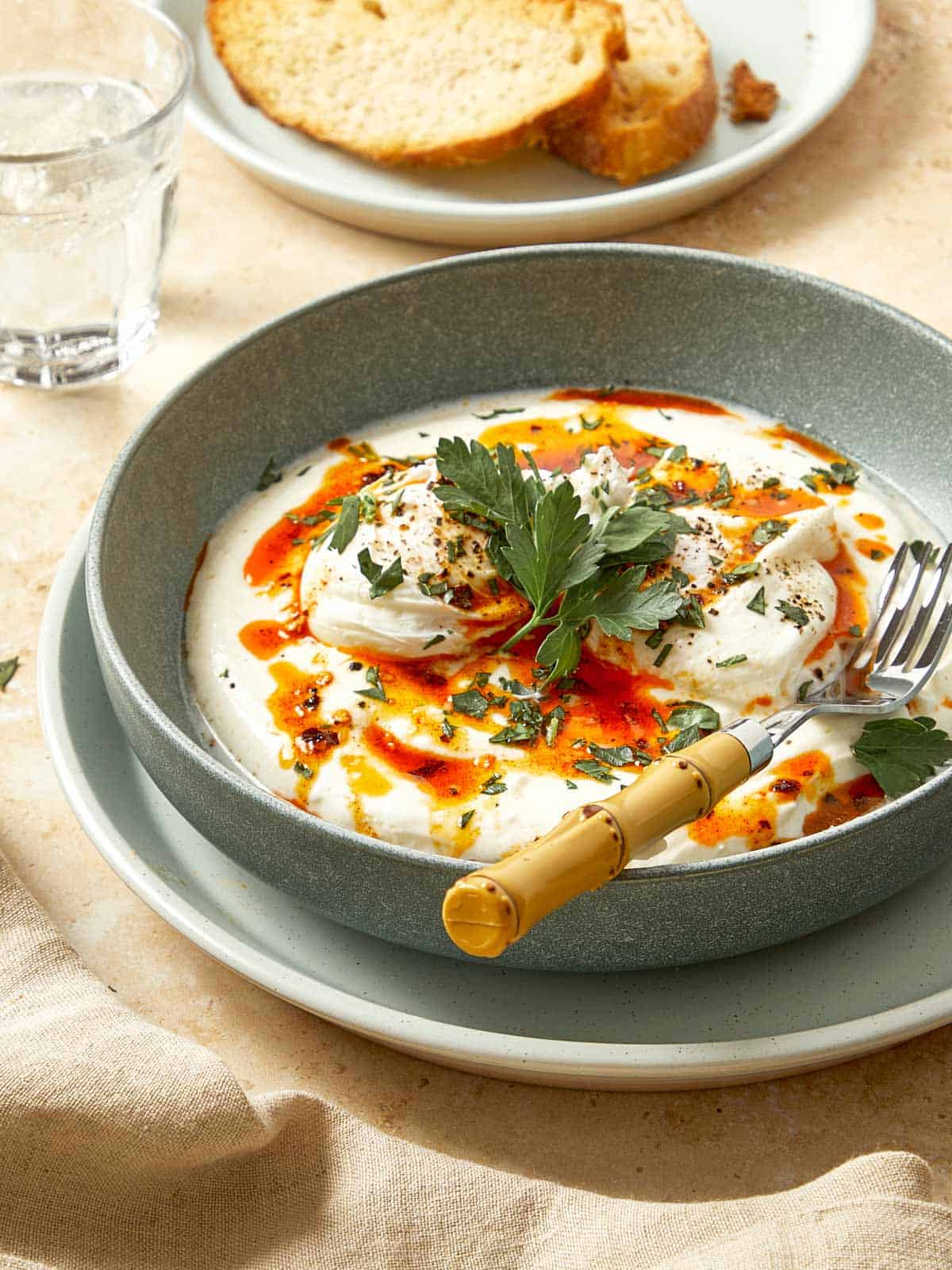 Mastering Turkish Eggs (Cilbir): Perfect Poached Eggs & Garlic Yogurt